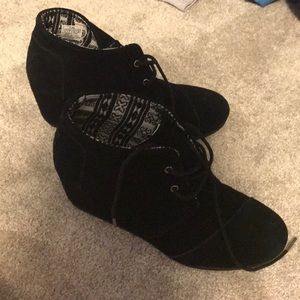 Black TOMS Wedges